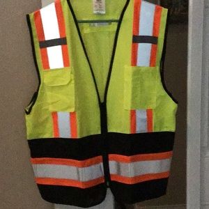 ULINE WORK OR BIKE VEST